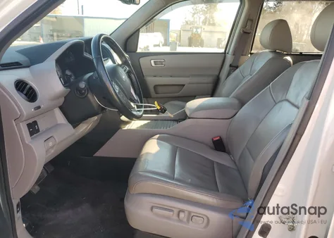 2015 Honda Pilot Touring z USA, uszkodzony, nr VIN 5FNYF4H9XFB005213